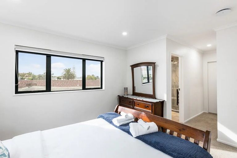 Photo of property in 8b Lynette Place, Mangere, Auckland, 2022