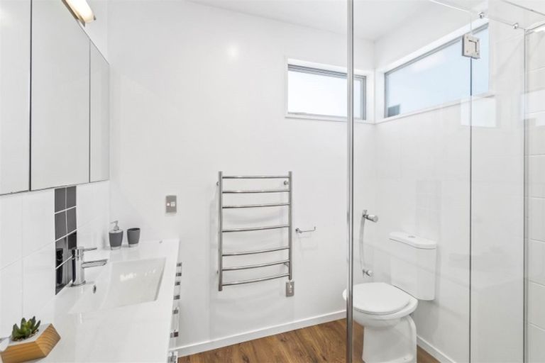 Photo of property in 829a Ferry Road, Woolston, Christchurch, 8023