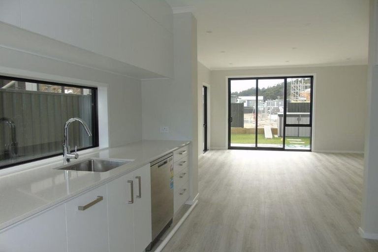 Photo of property in 35 Doug Jensen Street, Wallaceville, Upper Hutt, 5018