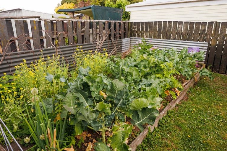 Photo of property in 12a Signal Street, Marton, 4710