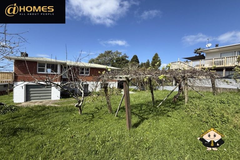 Photo of property in 41 Birkdale Road, Birkdale, Auckland, 0626