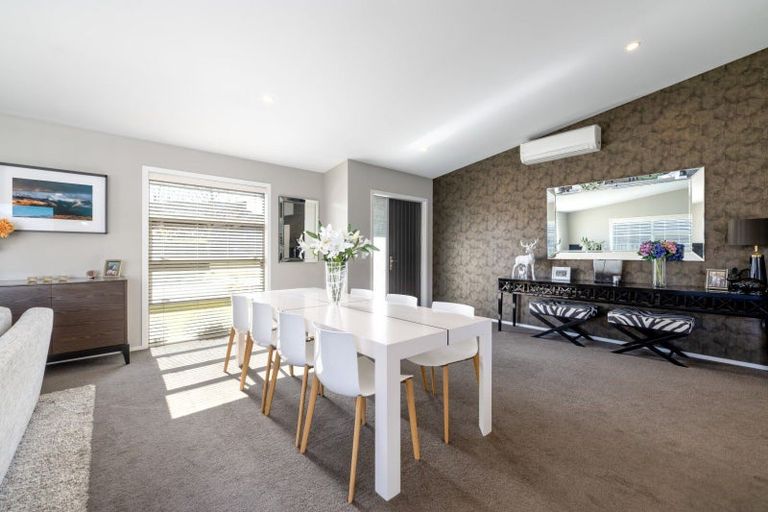 Photo of property in 36 Minaret Ridge, Wanaka, 9305