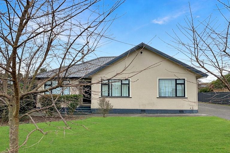 Photo of property in 22 York Street, Levin, 5510