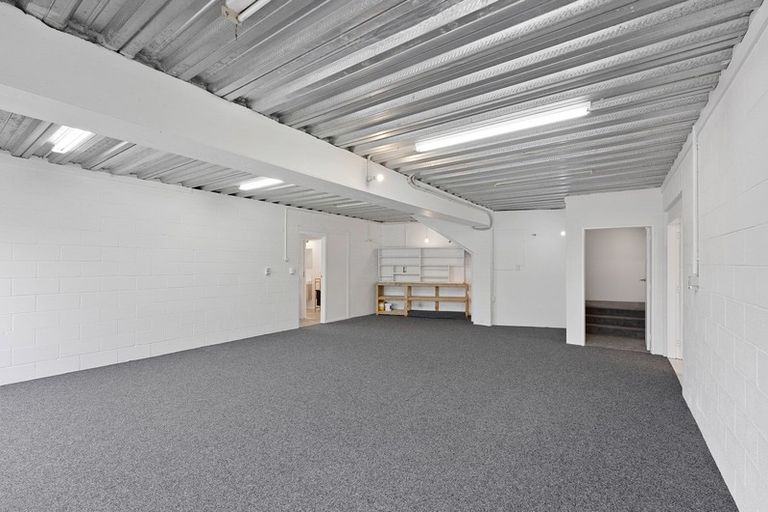 Photo of property in 6a&b Simcox Street, Otaki Beach, Otaki, 5512