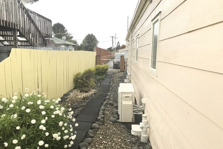 Photo of property in 186 Old Wairoa Road, Papakura, 2110