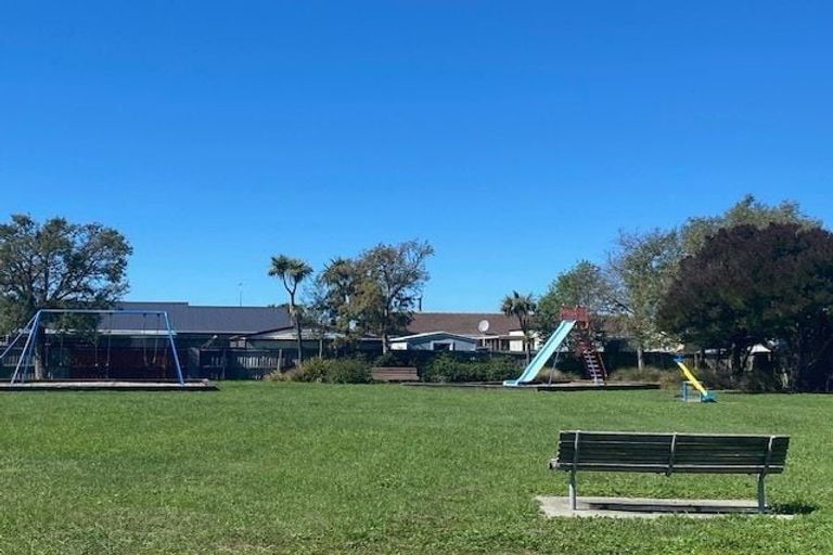 Photo of property in 9 Daytona Place, Parklands, Christchurch, 8083