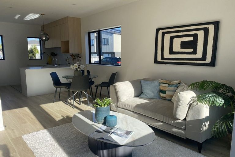 Photo of property in 27 Paetai Lane, Te Atatu Peninsula, Auckland, 0610