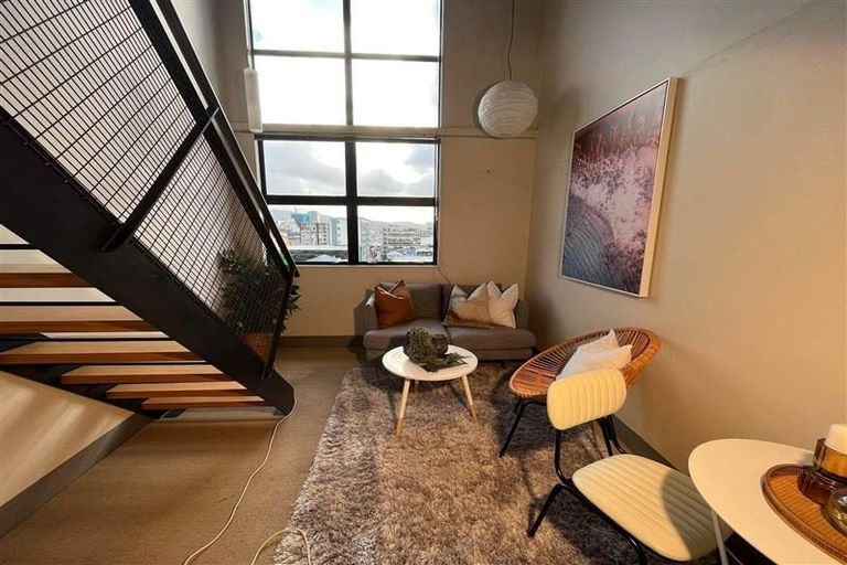 Photo of property in Urbane Apartments, 44/29 Webb Street, Mount Cook, Wellington, 6011