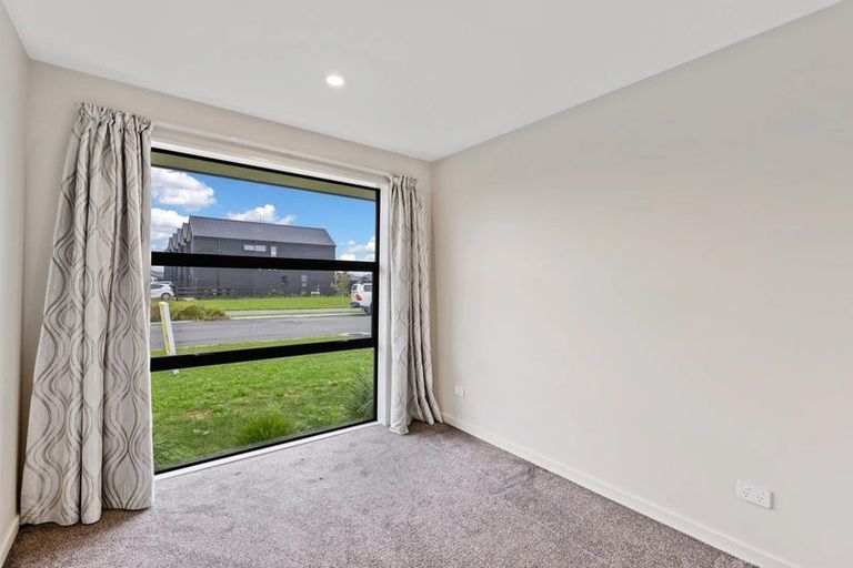 Photo of property in 27 Fairhall Street, Rolleston, 7615