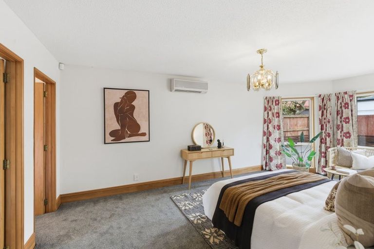 Photo of property in 7 Broadfell Avenue, Avonhead, Christchurch, 8042