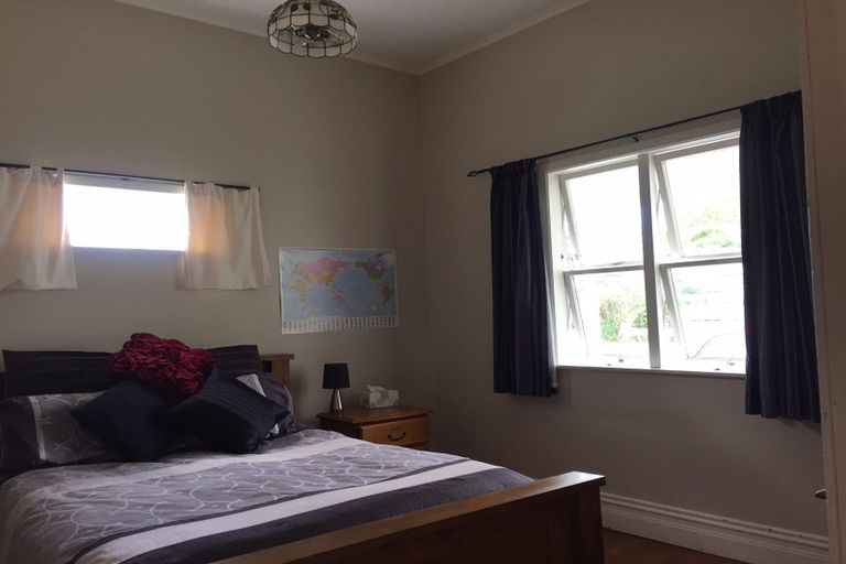 Photo of property in 43 Garfield Road, Helensville, 0800