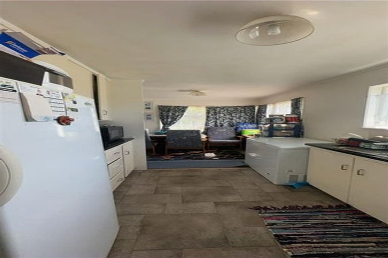 Photo of property in 26 Sunvue Road, Glen Eden, Auckland, 0602