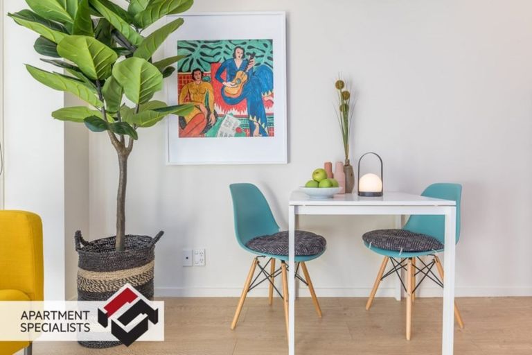 Photo of property in 62 Queen Street, Westport, 7825