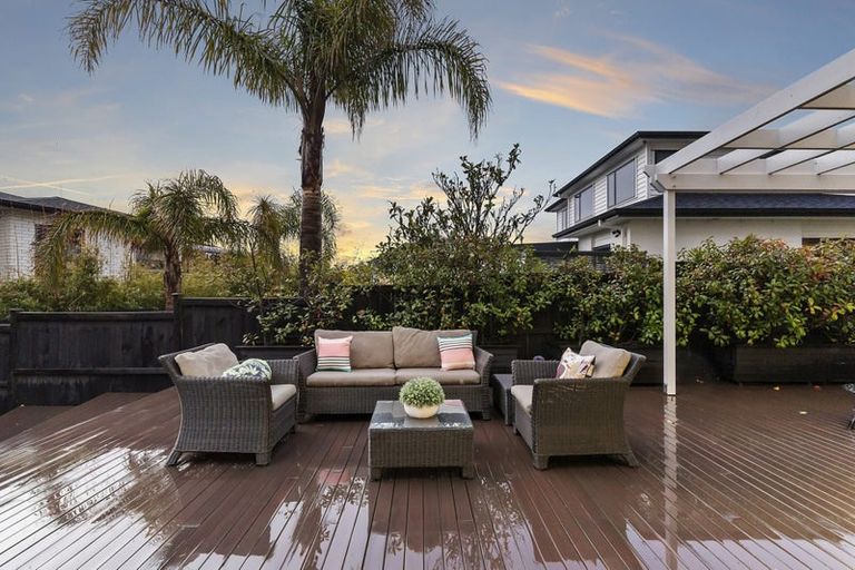 Photo of property in 8 Verley Rise, East Tamaki Heights, Auckland, 2016