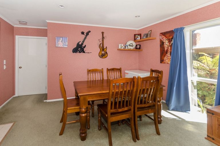 Photo of property in 6 Thorn Road, Tuakau, 2121
