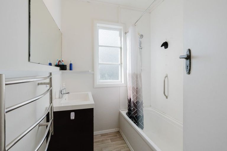 Photo of property in 116 Clarkin Road, Fairfield, Hamilton, 3214