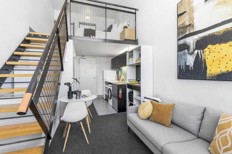 Photo of property in Urbane Apartments, 49/29 Webb Street, Mount Cook, Wellington, 6011