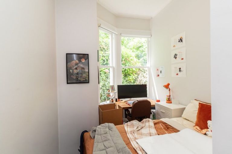 Photo of property in 86 Salamanca Road, Kelburn, Wellington, 6012