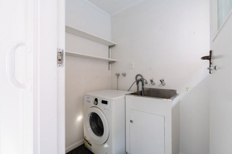 Photo of property in 17b Ruskin Terrace, Caversham, Dunedin, 9012