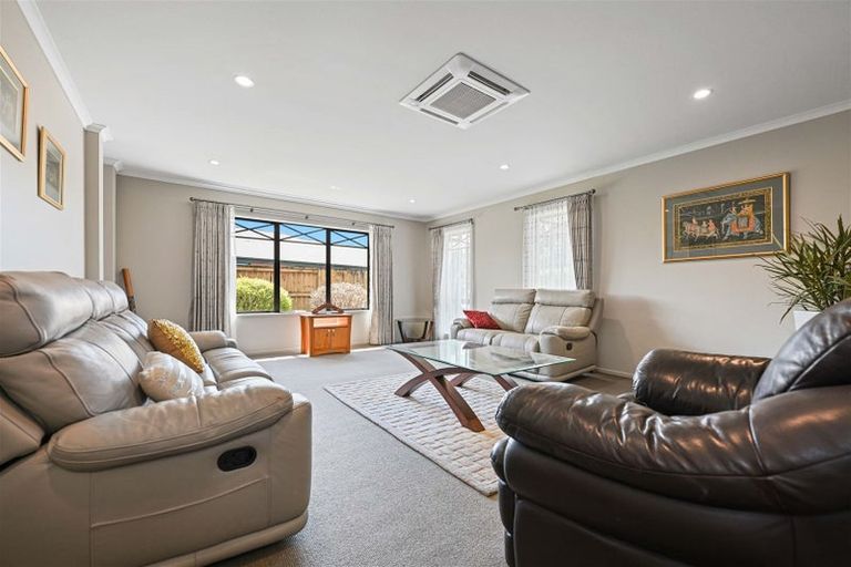 Photo of property in 12 Rosewood Court, Huntington, Hamilton, 3210