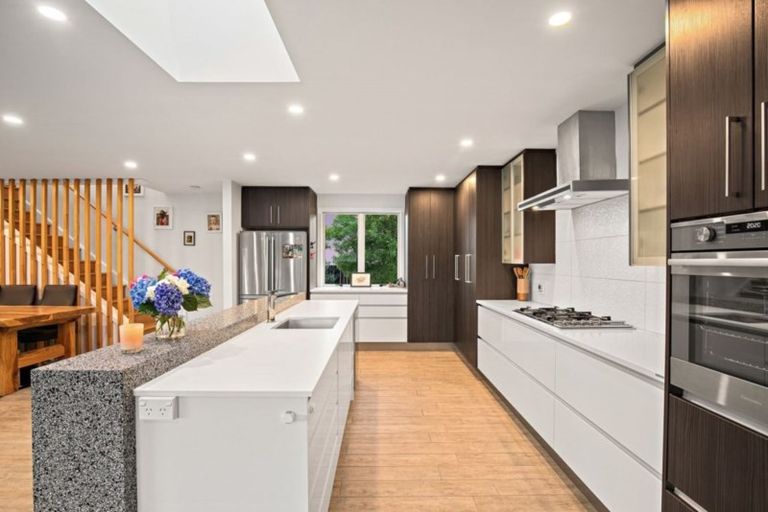 Photo of property in 40 Hartley Terrace, Massey, Auckland, 0614