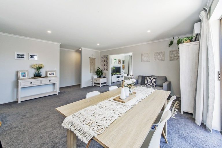 Photo of property in 28 Reuben Avenue, Rolleston, 7615