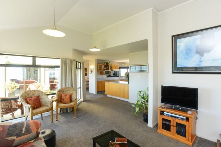 Photo of property in 1/89 Churchill Drive, Taradale, Napier, 4112