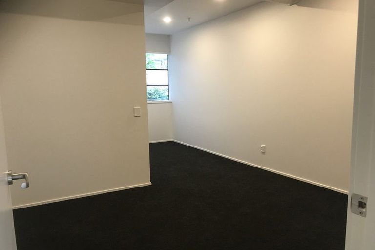 Photo of property in Quantum On Thorndon Quay, 3/163d Thorndon Quay, Pipitea, Wellington, 6011
