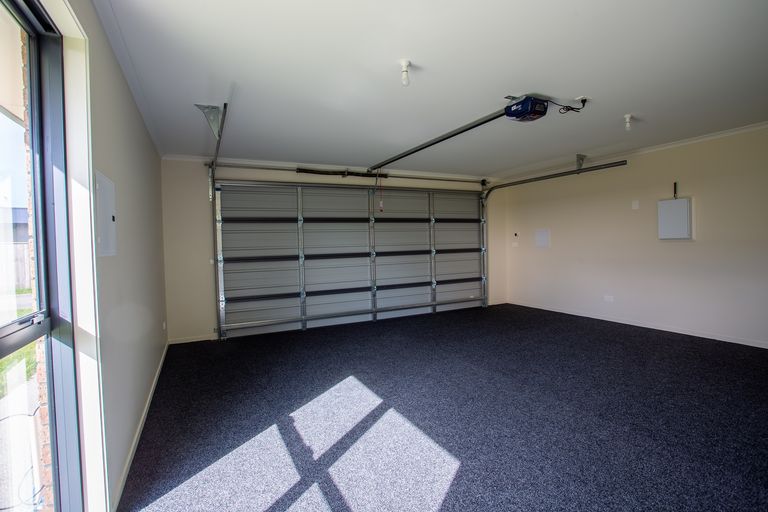 Photo of property in 7 Devon Lane, Carterton, 5713