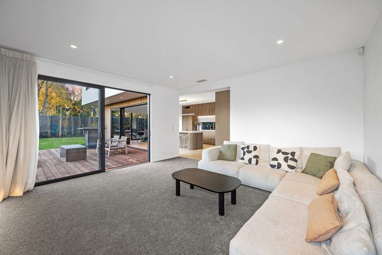 Photo of property in 67a Fendalton Road, Fendalton, Christchurch, 8014