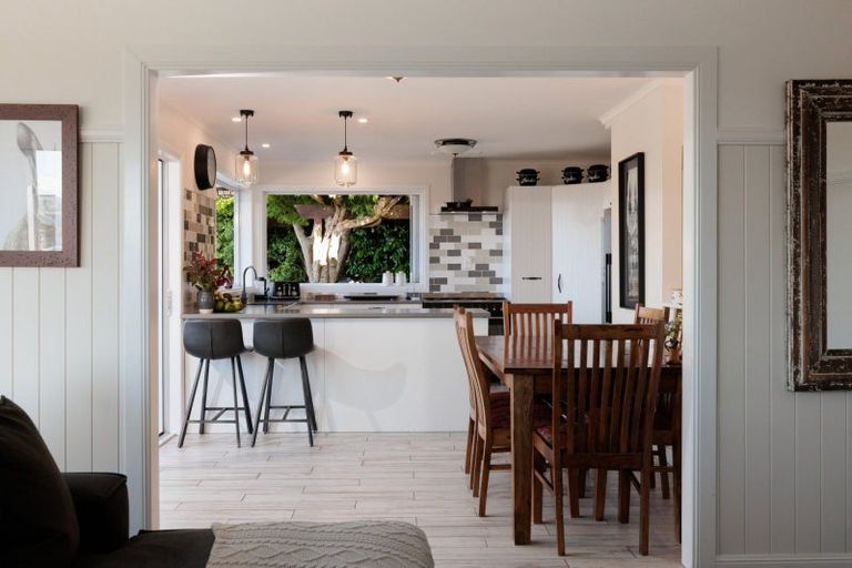 Photo of property in 156 Hinewa Road, Otumoetai, Tauranga, 3110