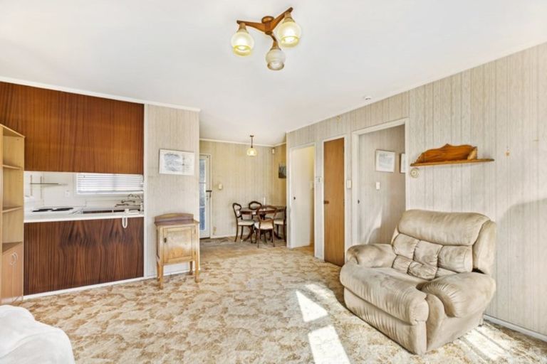 Photo of property in 2/121 Gardner Avenue, New Lynn, Auckland, 0600