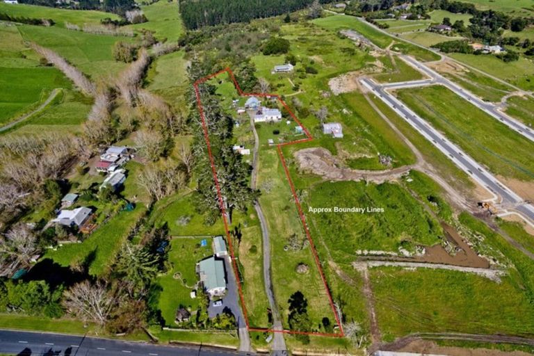 Photo of property in 183 Rautawhiri Road, Helensville, 0875