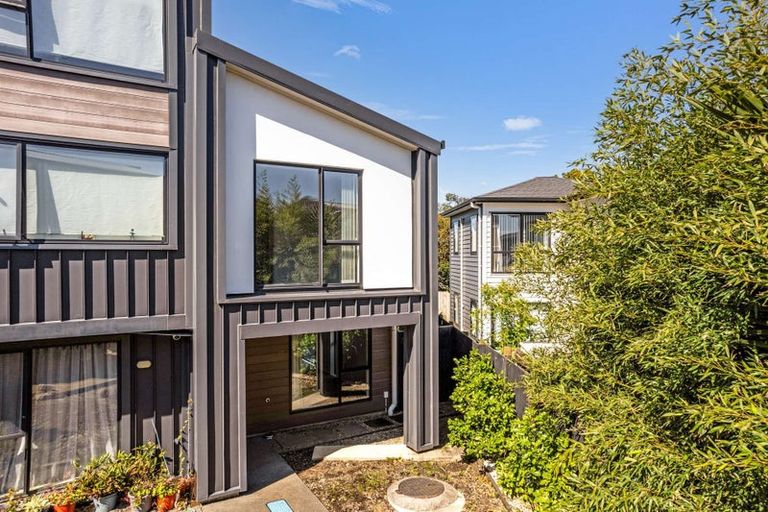 Photo of property in 49 Marumaru Lane, Manurewa, Auckland, 2102