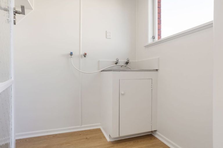 Photo of property in 2 Bowen Place, St Andrews, Hamilton, 3200