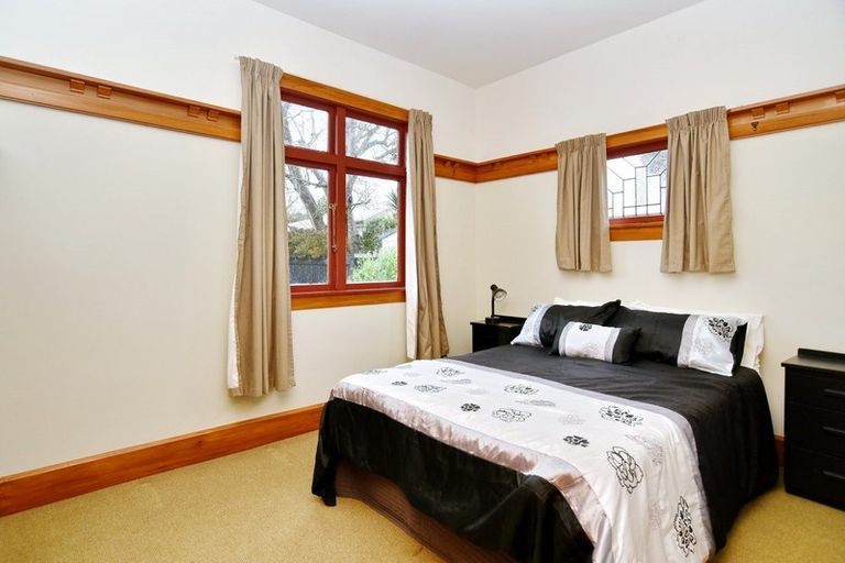 Photo of property in 100 Edward Avenue, Edgeware, Christchurch, 8013