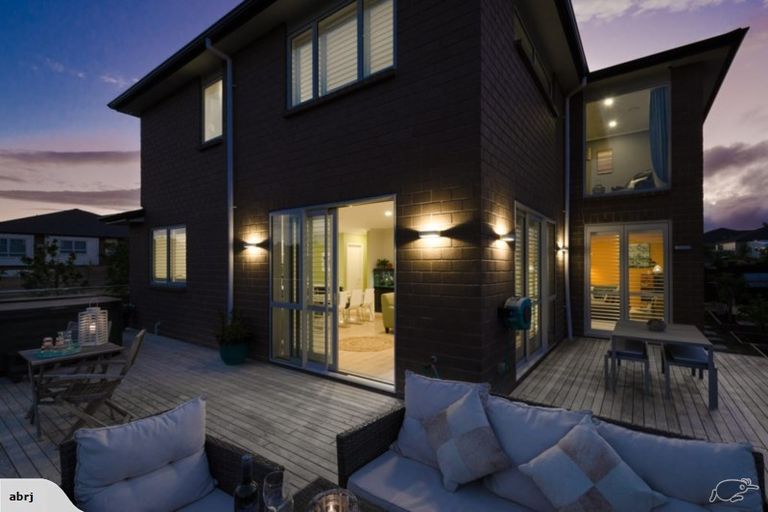 Photo of property in 88 Pohutukawa Parade, Riverhead, 0820