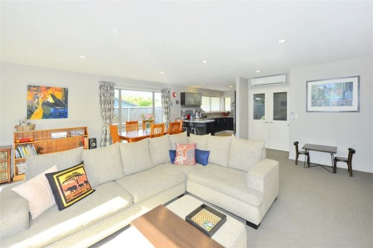 Photo of property in 2 Rearsby Drive, Halswell, Christchurch, 8025