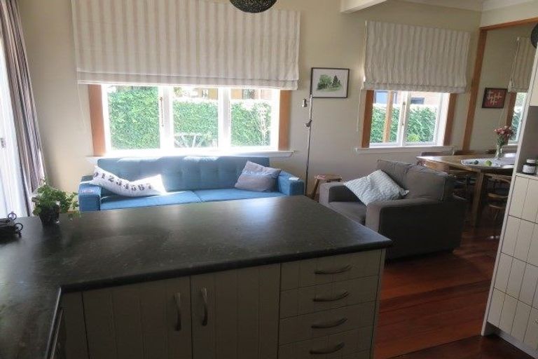 Photo of property in 1 Masons Avenue, Hamilton East, Hamilton, 3216