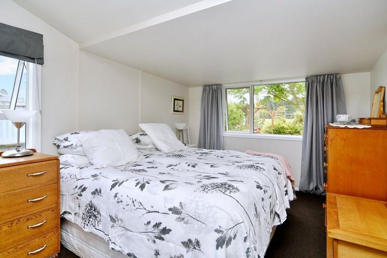 Photo of property in 28 Grierson Avenue, Amberley, 7481