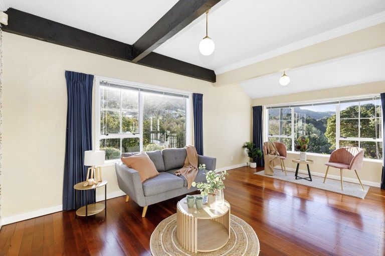 Photo of property in 53 The Drive, Tawa, Wellington, 5028