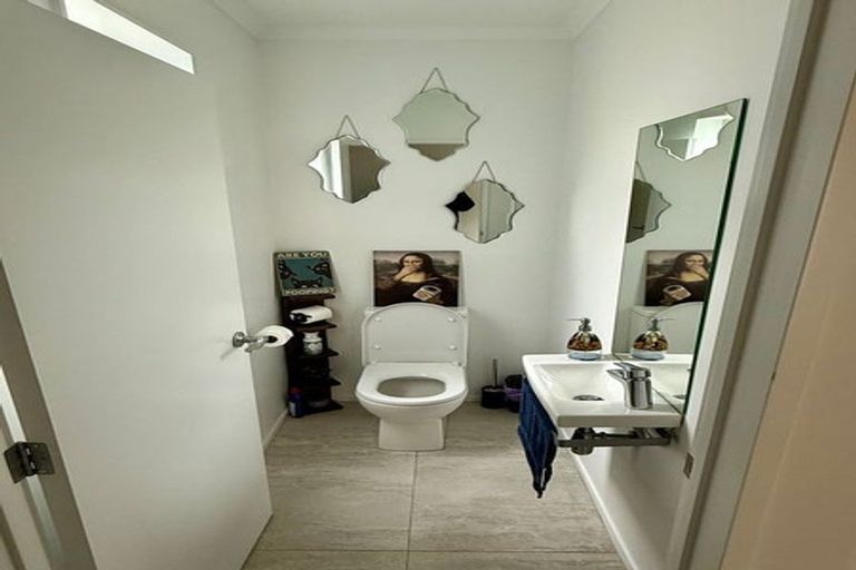 Photo of property in 20 Ambar Ridge Avenue, Massey, Auckland, 0614