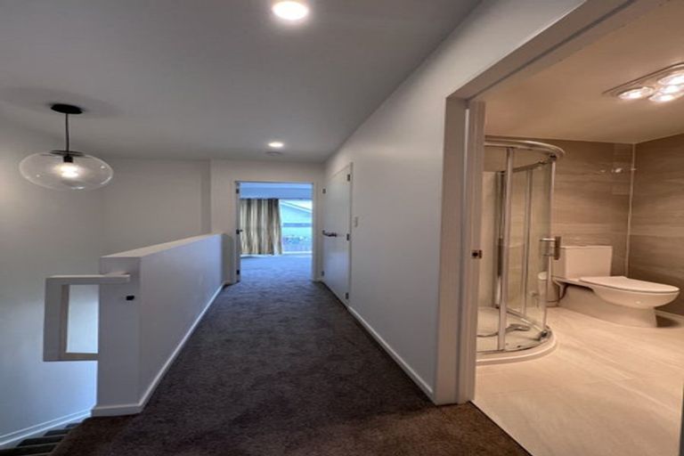 Photo of property in 7 Sheralee Place, Bucklands Beach, Auckland, 2014