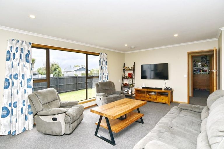 Photo of property in 2 Bowie Drive, Woodend, 7610