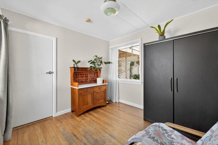 Photo of property in 47 Ranui Crescent, Diamond Harbour,  8971