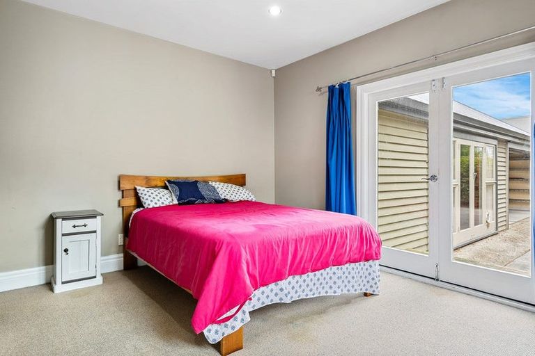 Photo of property in 100 Innes Road, St Albans, Christchurch, 8052
