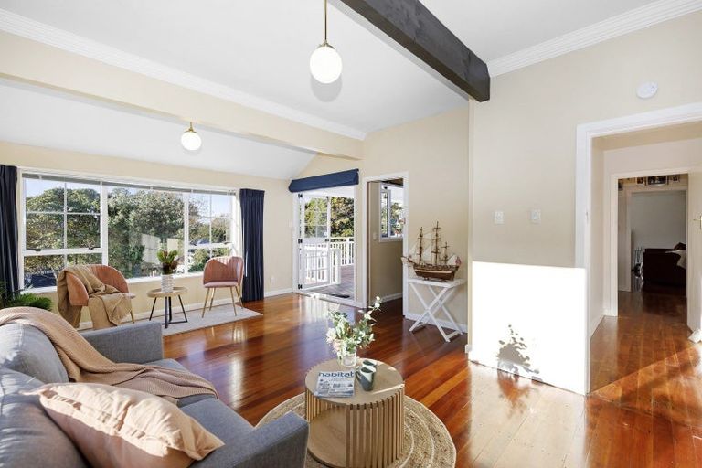 Photo of property in 53 The Drive, Tawa, Wellington, 5028