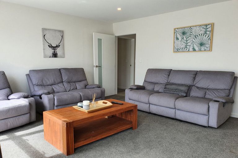 Photo of property in 37 Howden Drive, Jacks Point, 9371