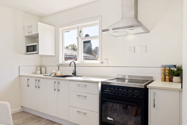 Photo of property in 1/310 Withells Road, Avonhead, Christchurch, 8042