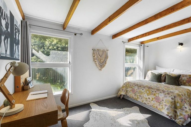 Photo of property in 6 Estuary Street, Makara Beach, Karori, 6972
